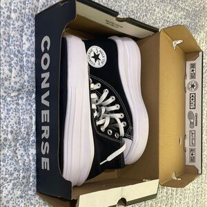 Converse Black and White Sneakers Leather Upper Classic Design